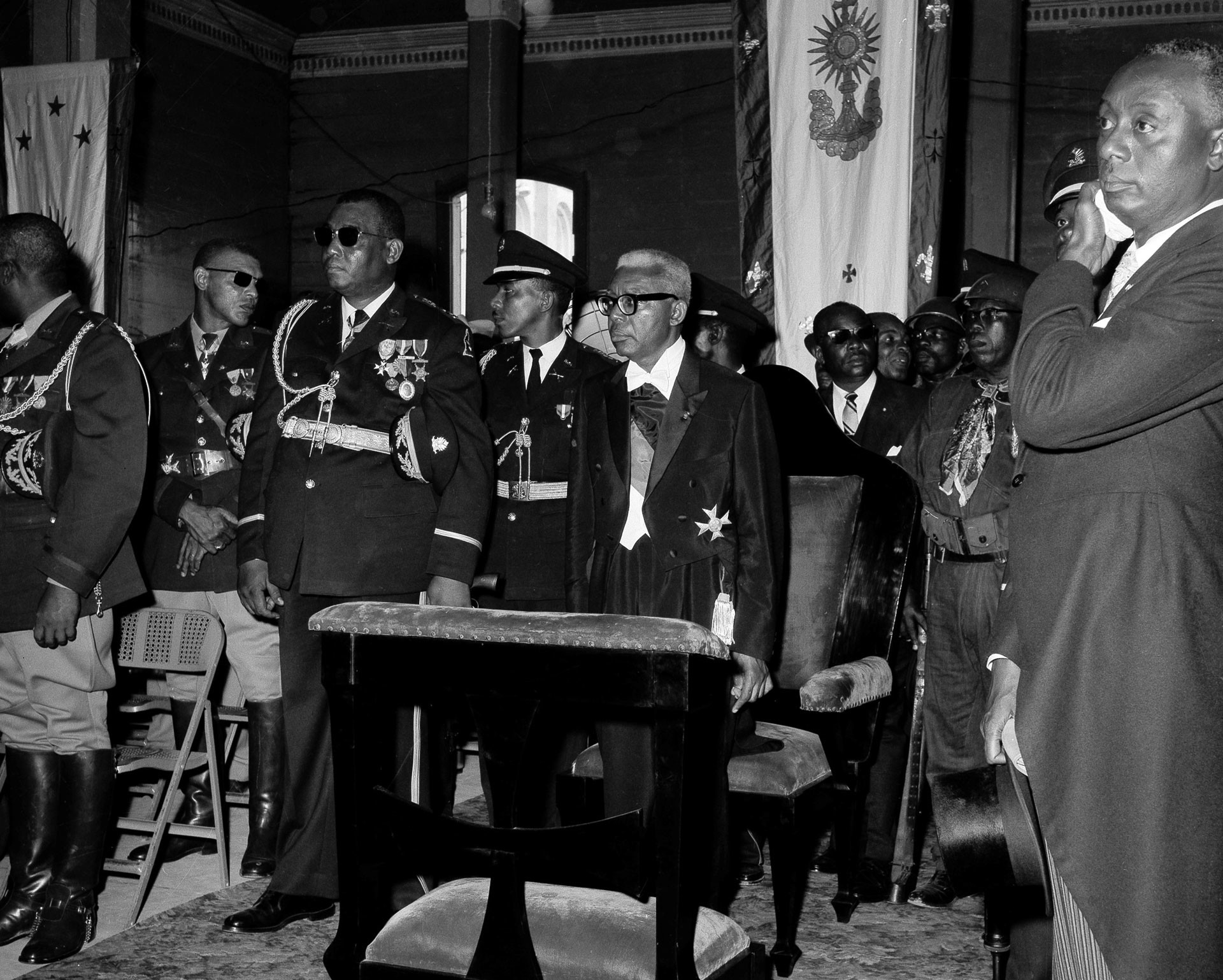 Франсуа Дювалье во время церемоний инаугурации в Порт-о-Пренсе, Гаити. 22 июня 1964 года. Фото: © AP Photo / Henry Guilbaud