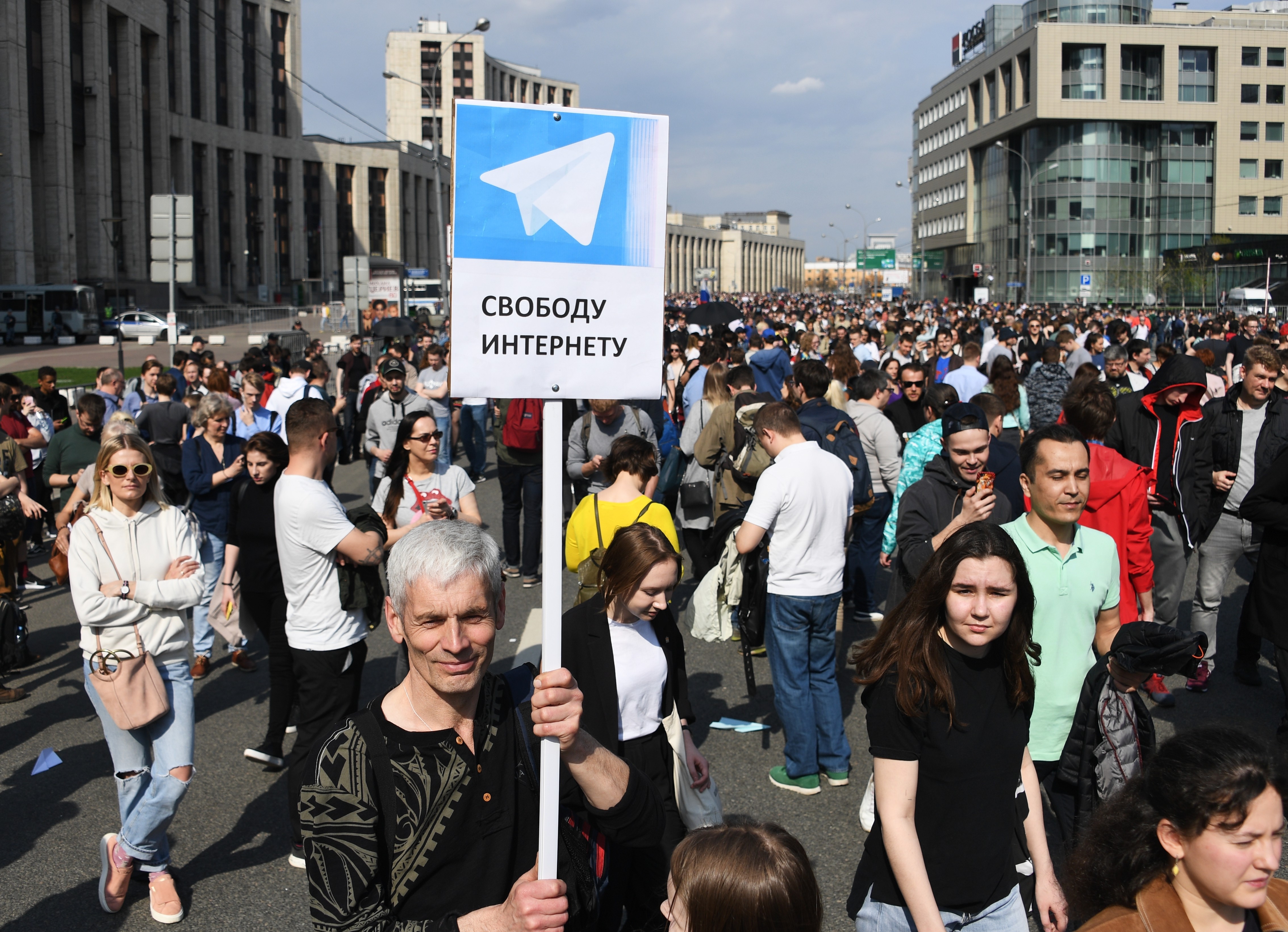 Интернет митинги. Митинги в России за Свободный интернет. Митинг против ограничений интернета. Митинг за свободу. Митинг Свобода в интернете.