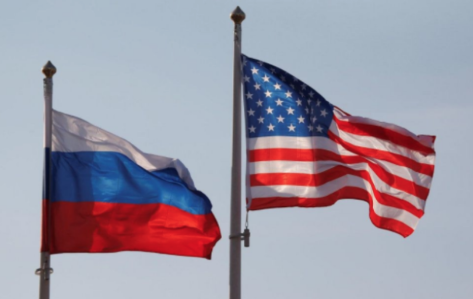 Флаги России и США. Фото: &copy; REUTERS&nbsp;