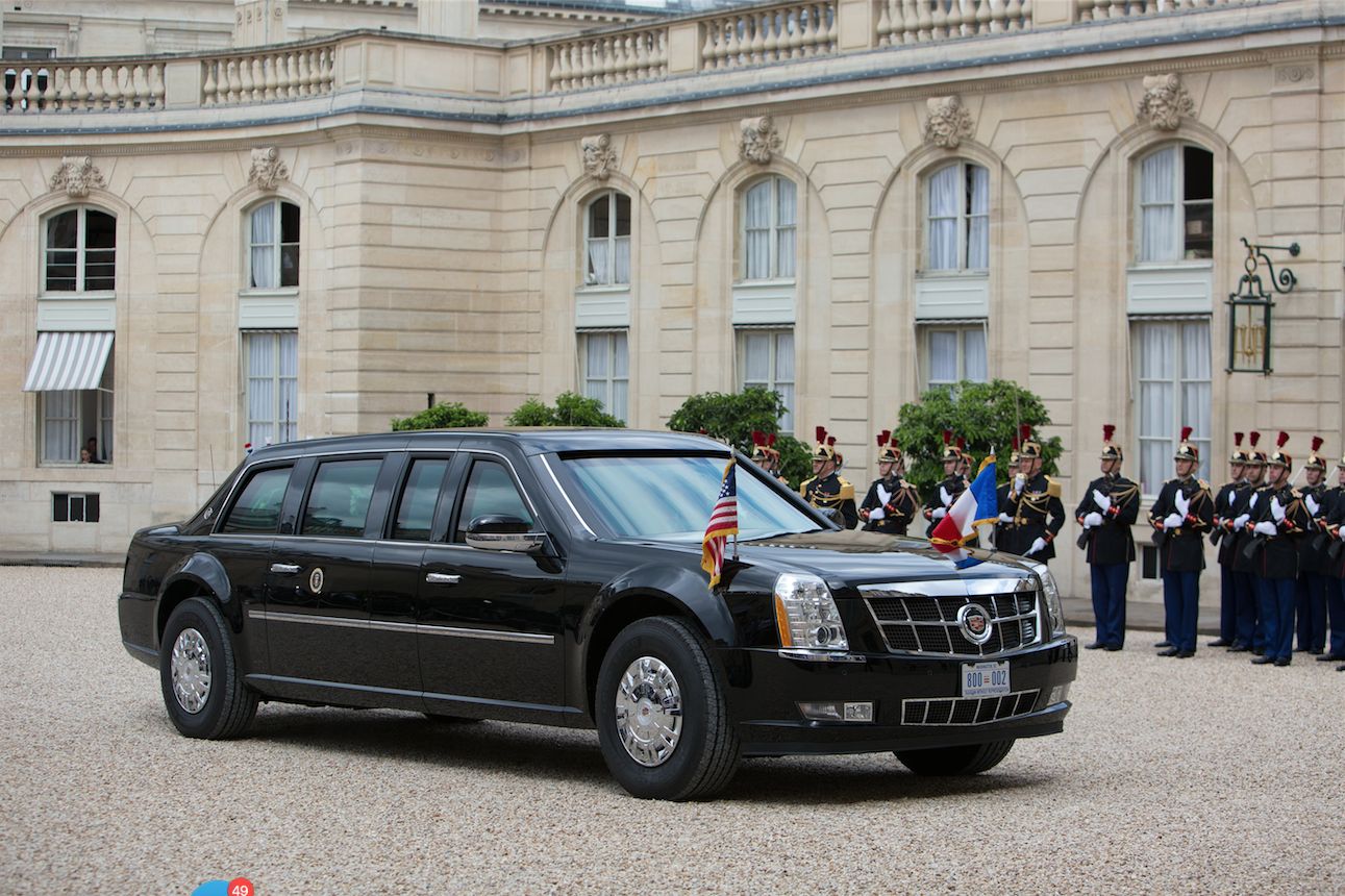 Автомобиль президента США Дональда Трампа в Елисейском дворце в Париже. Фото: ©РИА Новости/Ирина Калашникова