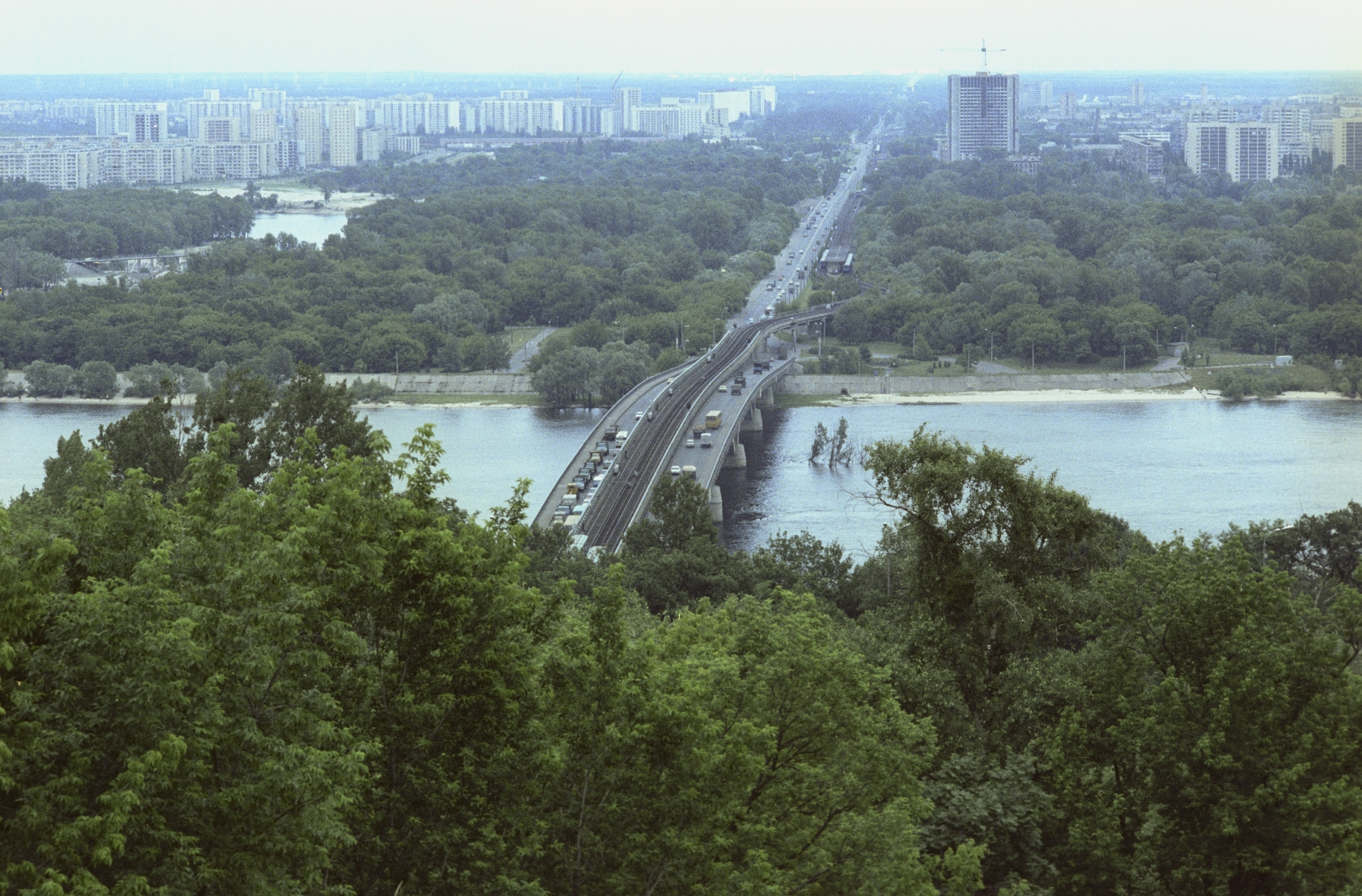 Мост Метро в Киеве. Фото: &copy; РИА Новости / Юрий Абрамочкин