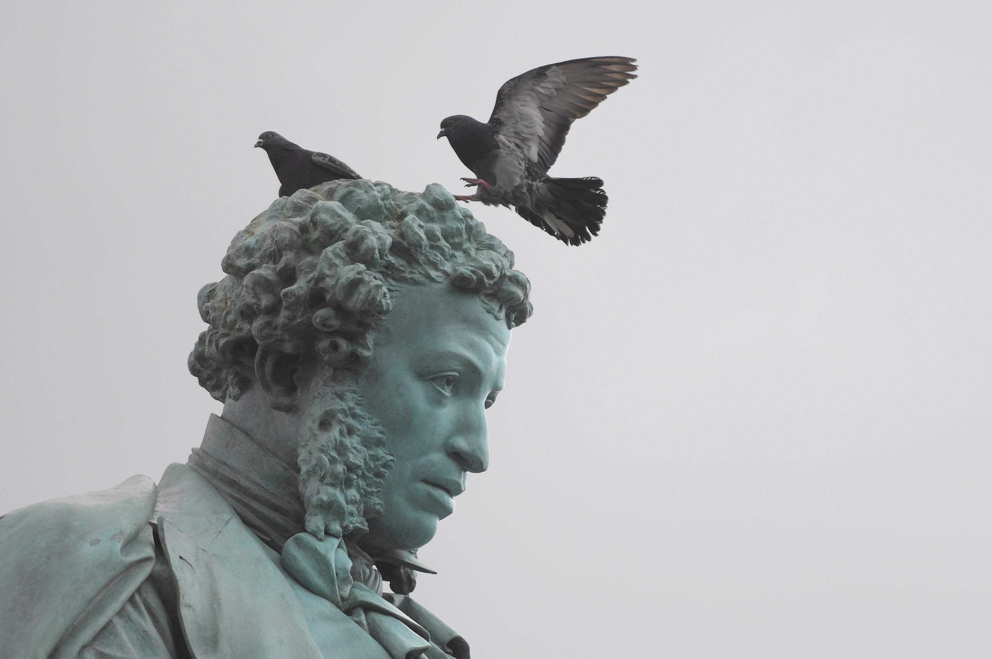 Памятник поэту на Пушкинской площади в Москве.
Фото: &copy; РИА Новости/&nbsp;Евгений Биятов