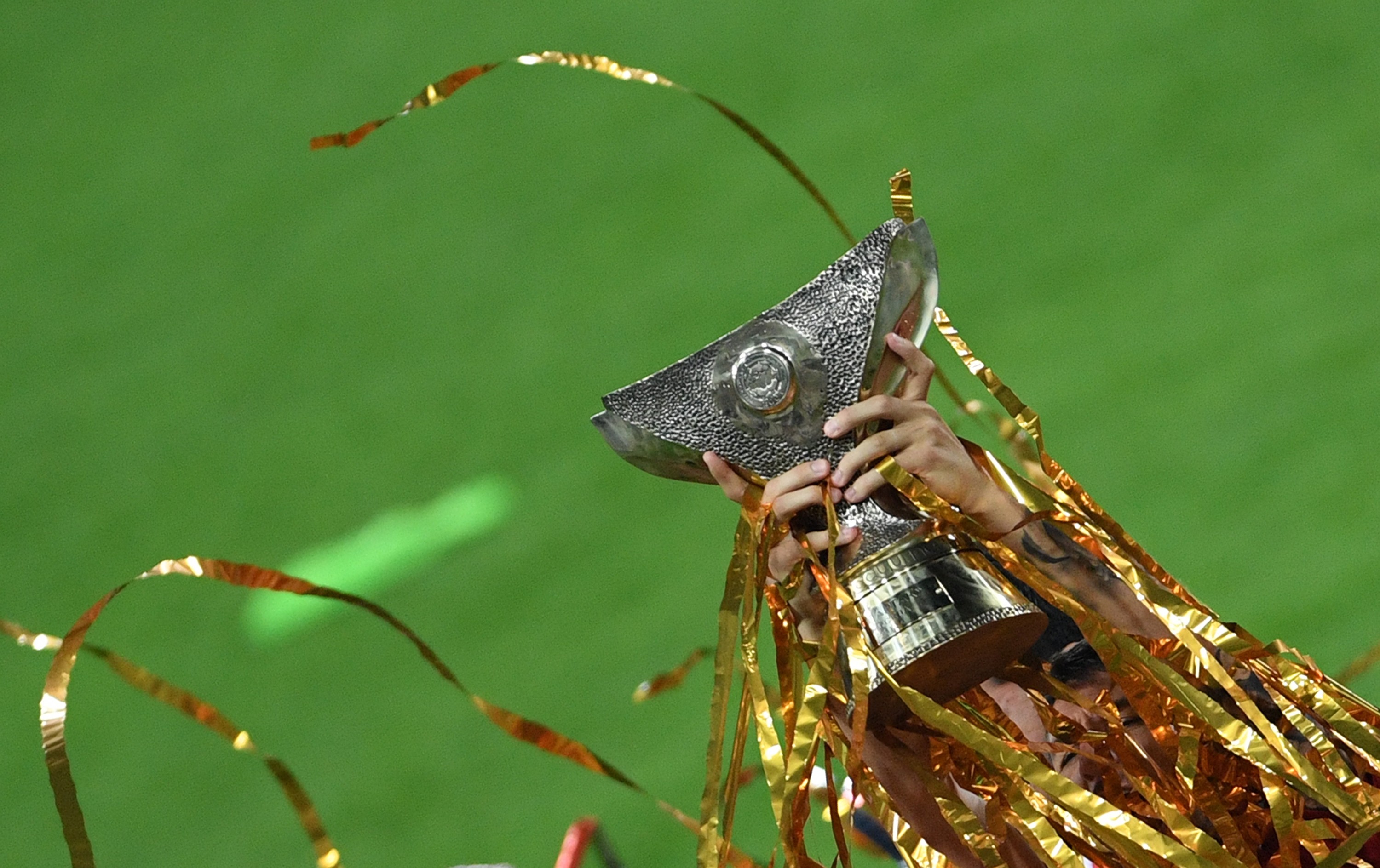 Трофей Суперкубка России по футболу. Фото: &copy; РИА Новости/Алексей Филиппов
