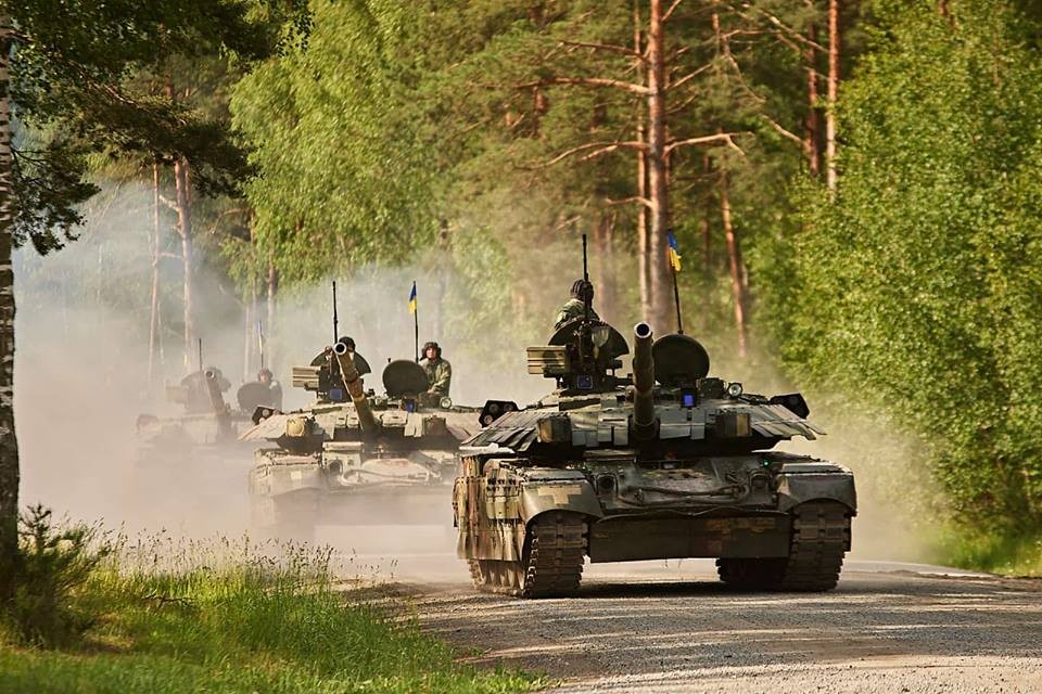 Украинские танки. Фото: &copy; facebook.com/пресс-служба ВСУ