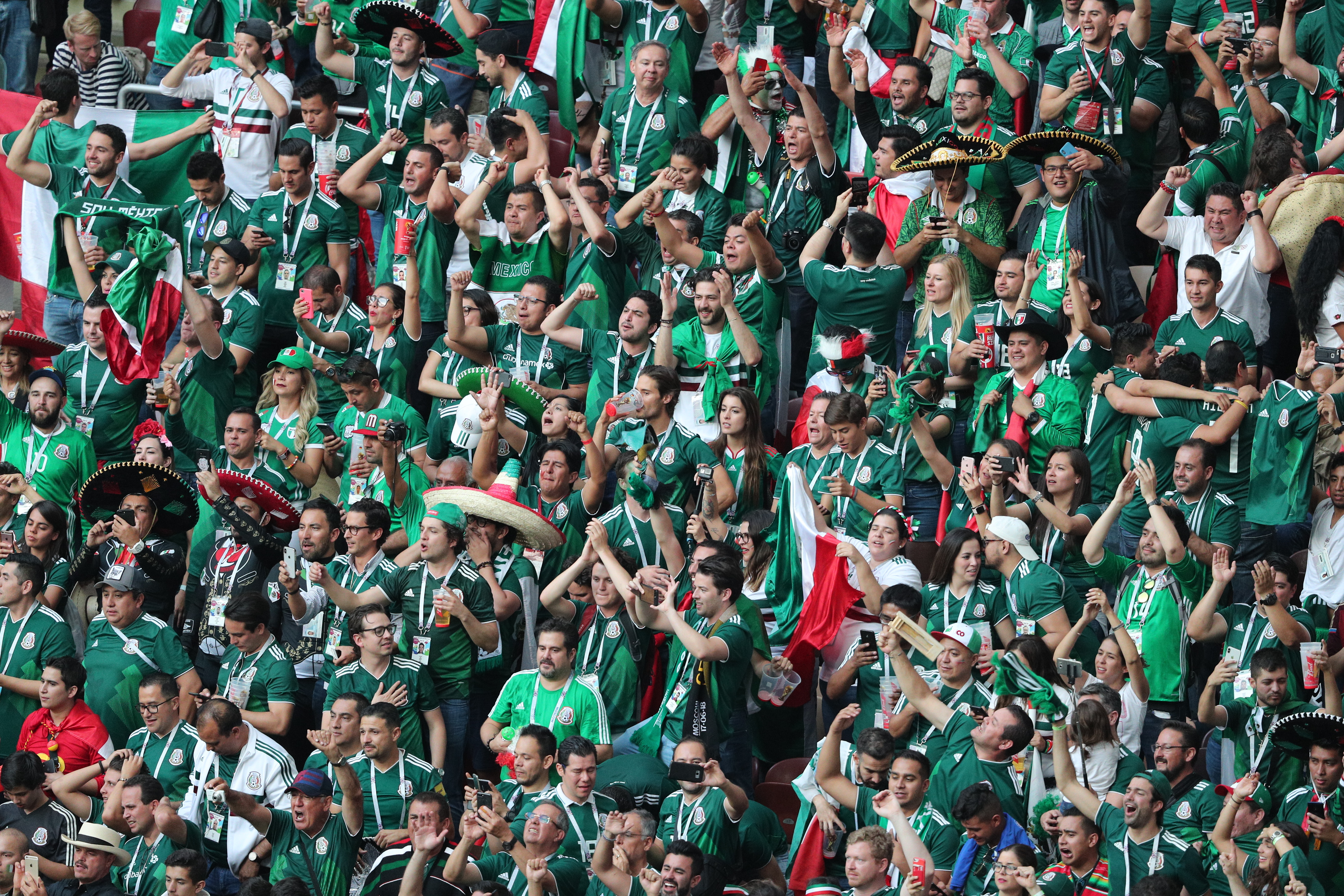Мексиканские болельщики. Фото: &copy; РИА Новости / Рамиль Ситдиков