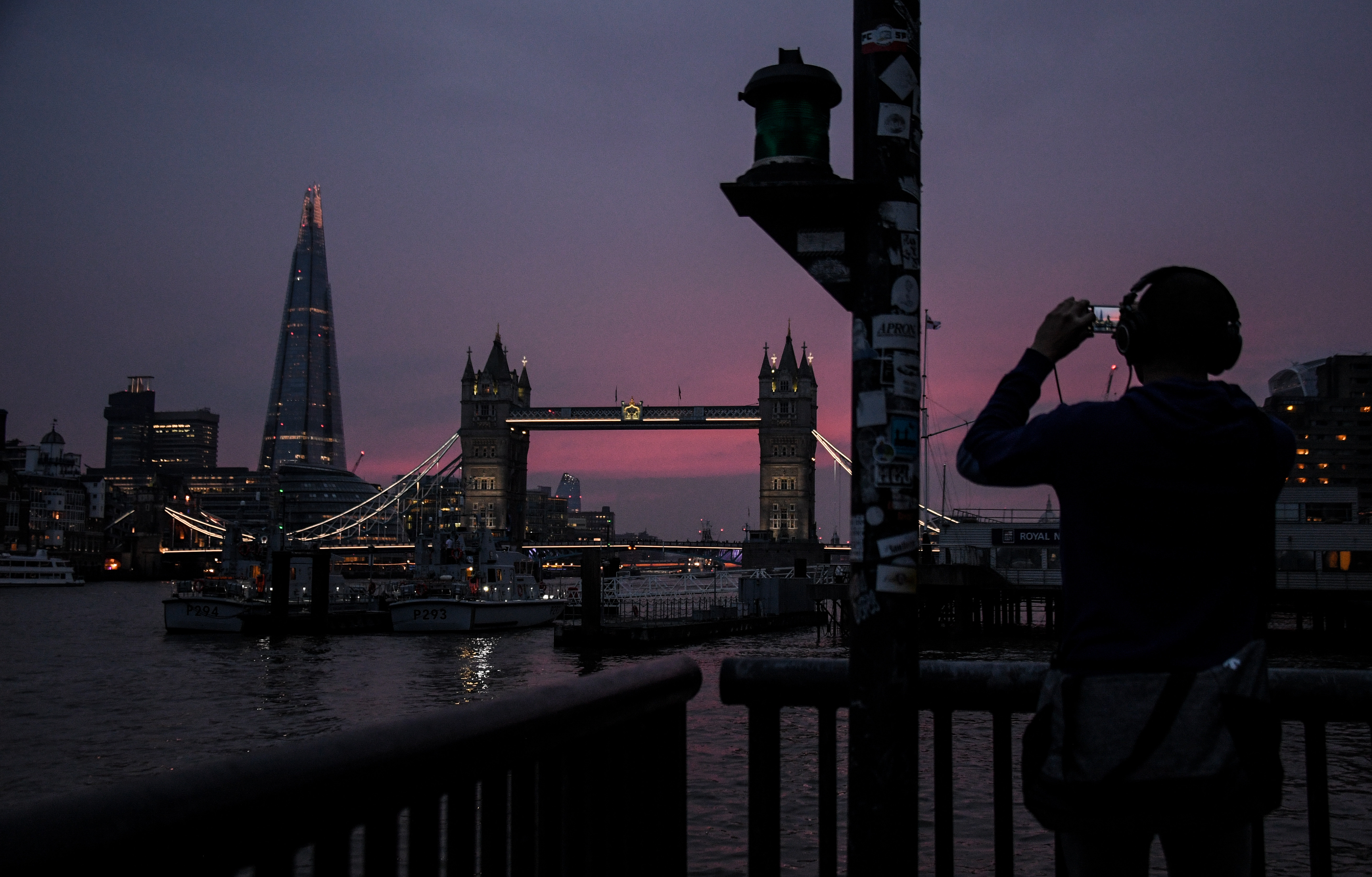 Самый высокий небоскреб Лондона The Shard ("Осколок") и Тауэрский мост. Фото: &copy;РИА Новости/Алексей Филиппов
