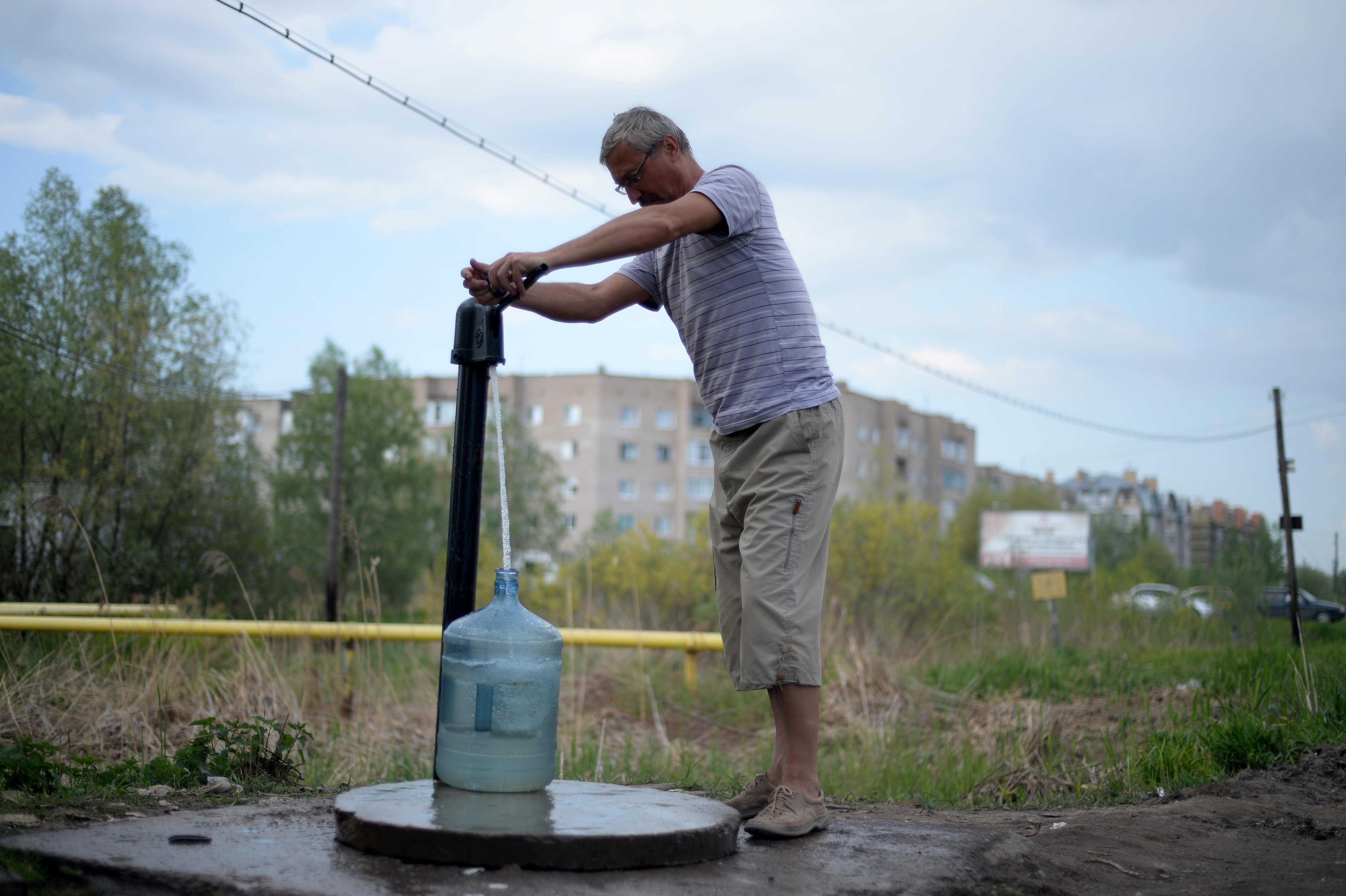 Подать воду московская область. Снабжает горожан водой.