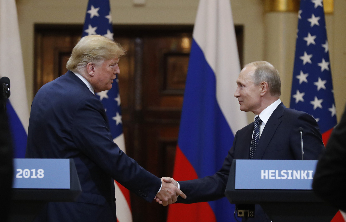 Дональд Трамп и Владимир Путин.&nbsp;Фото: &copy; РИА Новости/Сергей Гунеев




