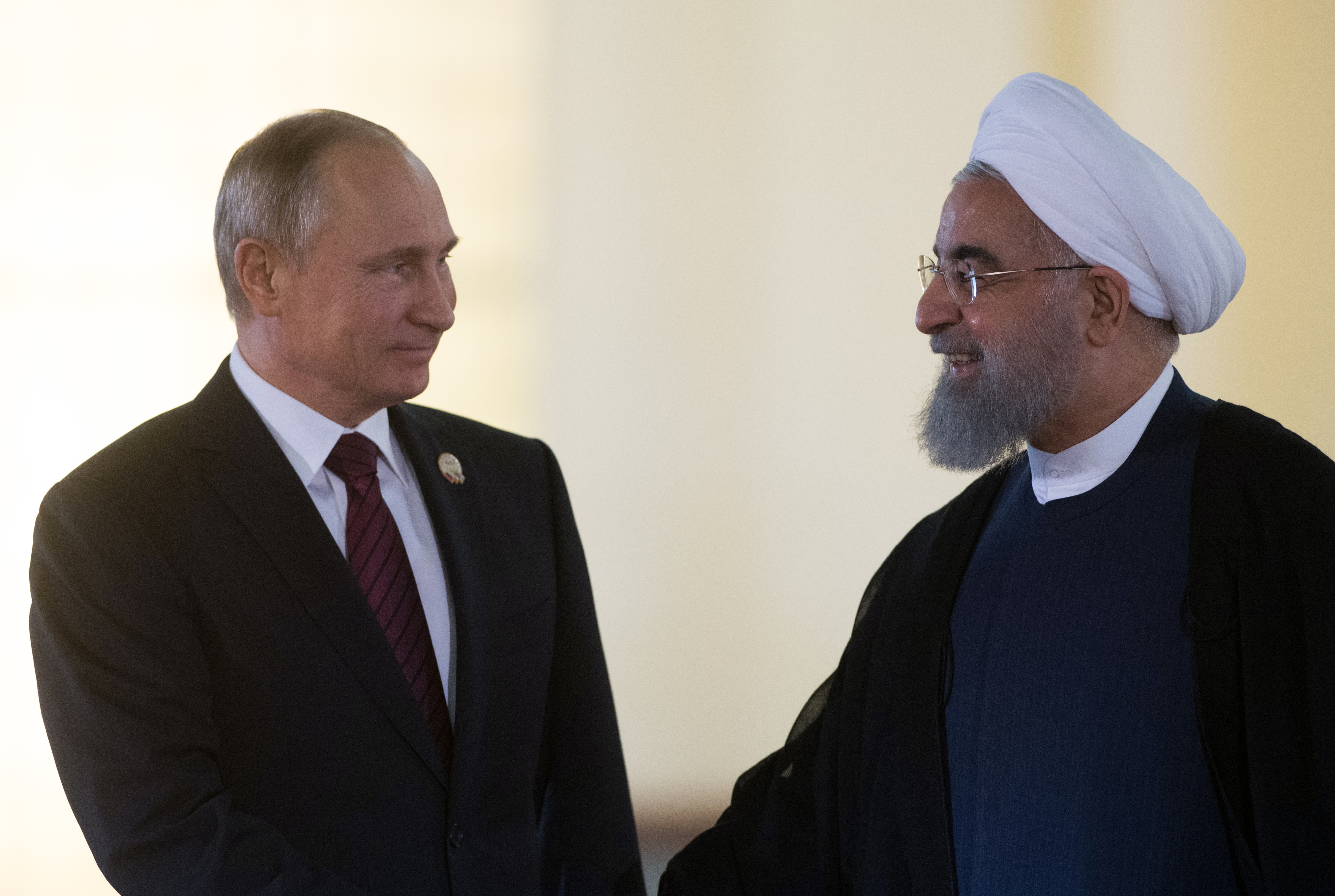 Президент России Владимир Путин и президент Ирана Хасан Рухани. Фото: &copy;РИА Новости/Сергей Гунеев