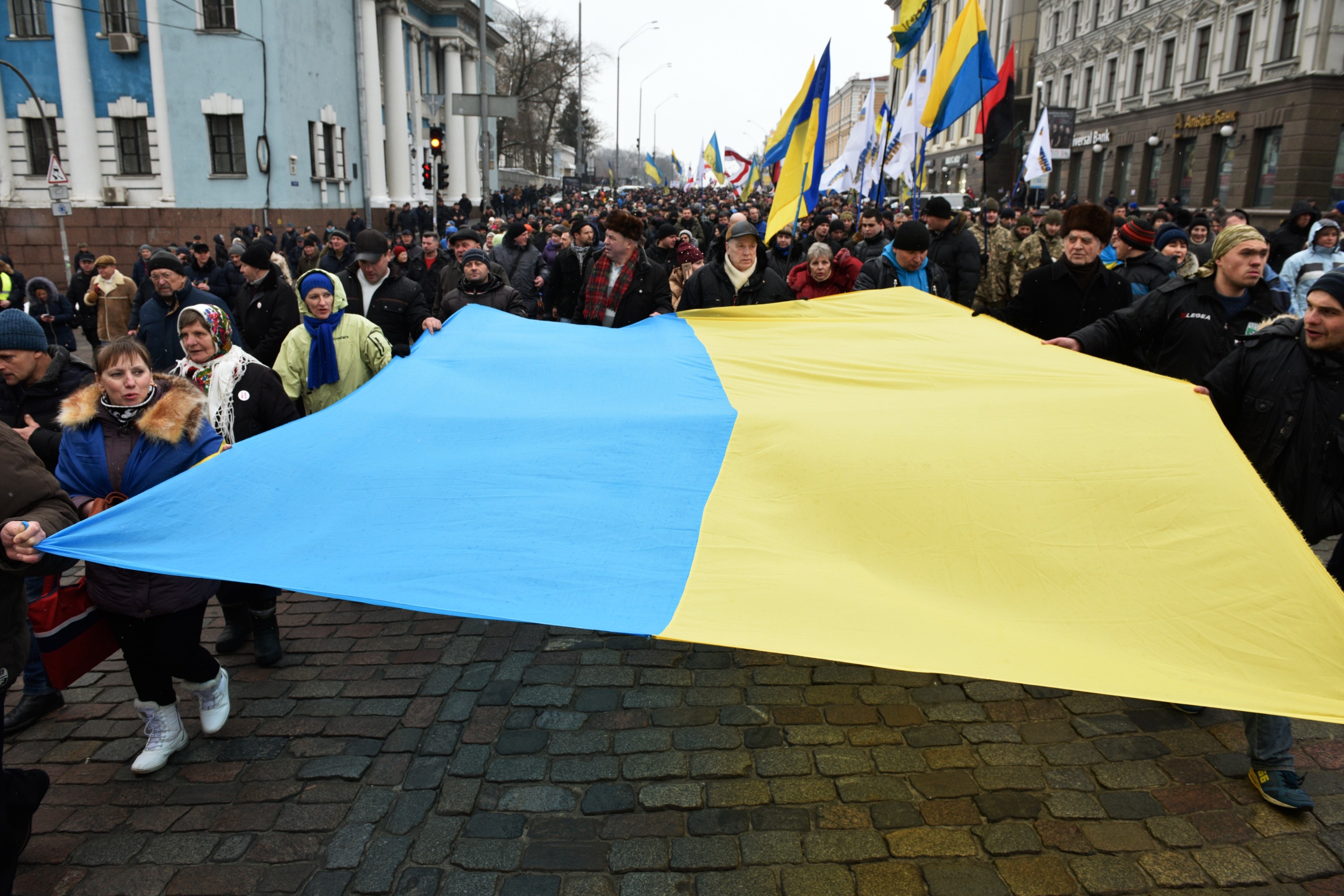 Прощай хохлы. Киев флаг Украины. Украина рада стяг. Флаги в Раде.