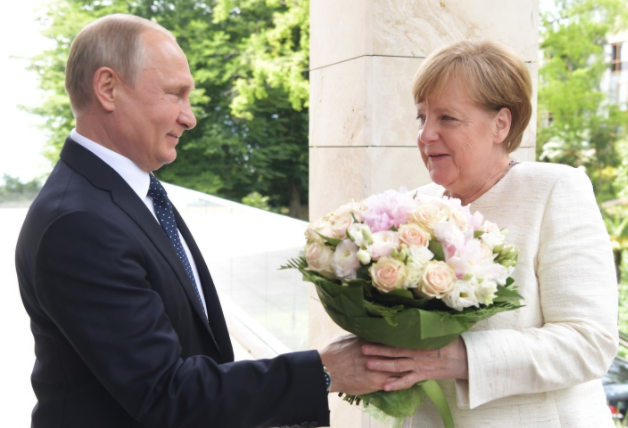 Владимир Путин и Ангела Меркель. Фото: &copy; РИА Новости / Сергей Гунеев







