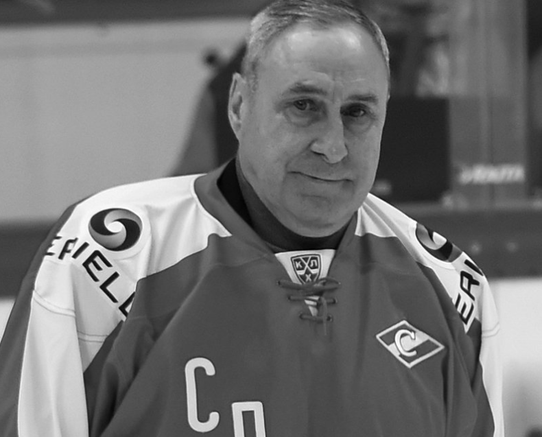 Качалов хоккеист тренер.