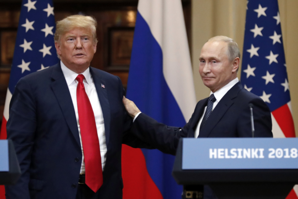 Дональд Трамп и Владимир Путин. Фото: &copy;РИА Новости/Сергей Гунеев


