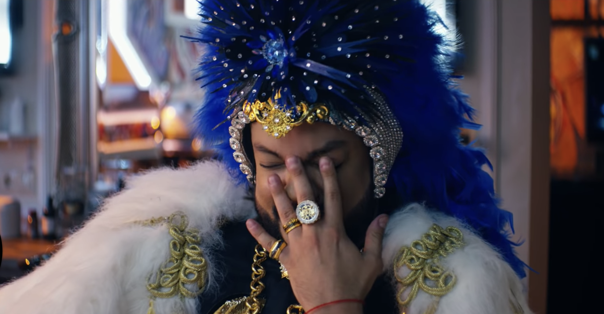 Кадр из "Цвет настроения чёрный". Фото: YouTube