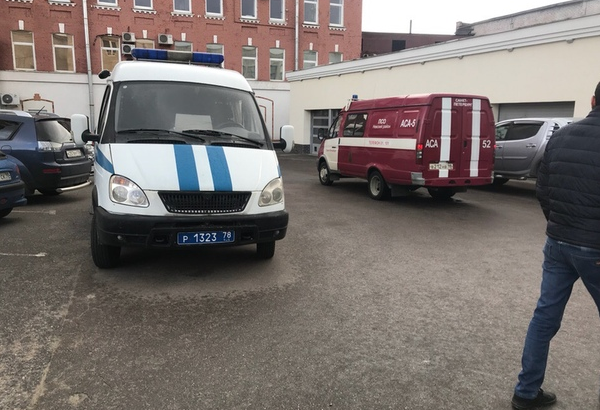 Фото с места инцидента. vk.com/spb_today