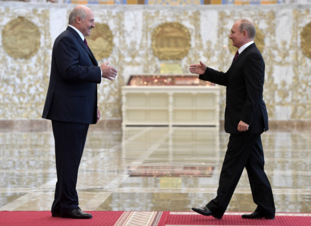 Александр Лукашенко и Владимир Путин. Фото: &copy; РИА Новости/Сергей Гунеев&nbsp;