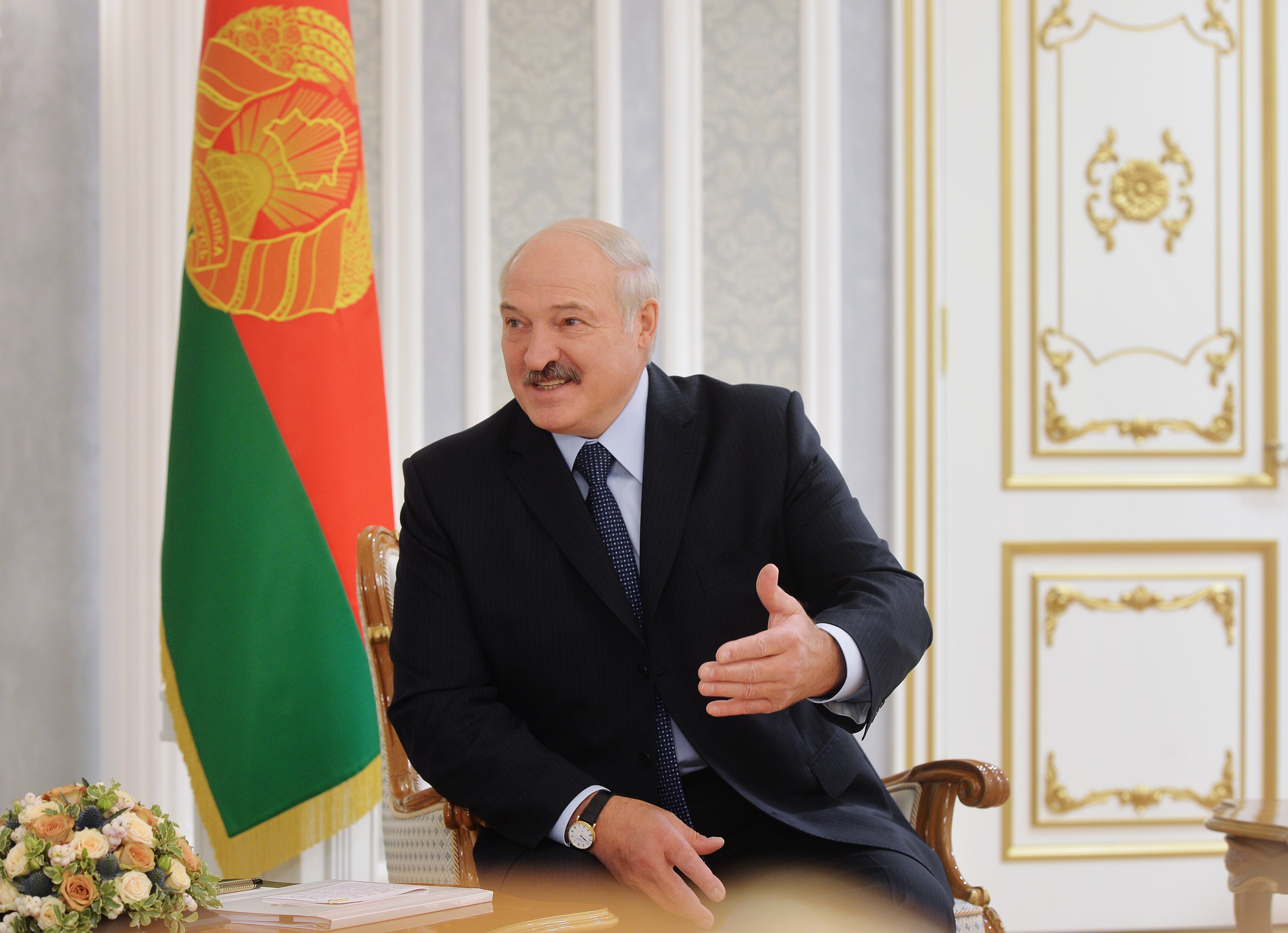 Лукашенко рассказал, каким спортом надо заниматься, чтобы "быть мужиком"