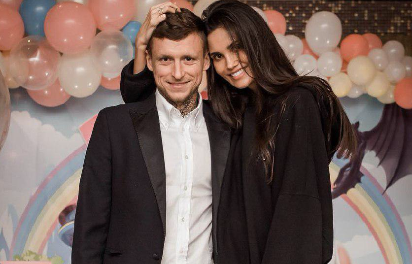 Футболист Павел Мамаев и его жена Алана. Фото: &copy; Instagram/alana_mamaeva