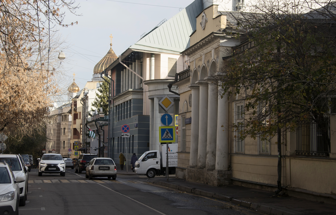 Гагаринский переулок. Гагаринский переулок Москва. Москва Гоголевский бульвар - Гагаринский переулок. Гагаринский переулок д.2. Фотографии Гагаринского переулка.