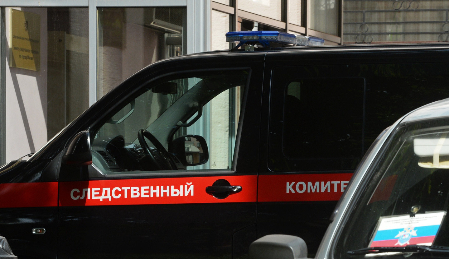 В Москве задержали двоих следователей СК при получении взятки в 5 млн рублей
