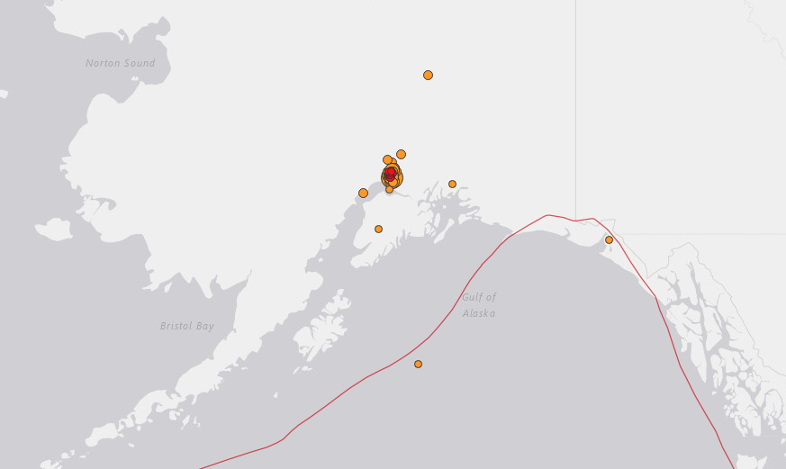 Карта Геологической службы США. Каждая отметка — отдельное землетрясение