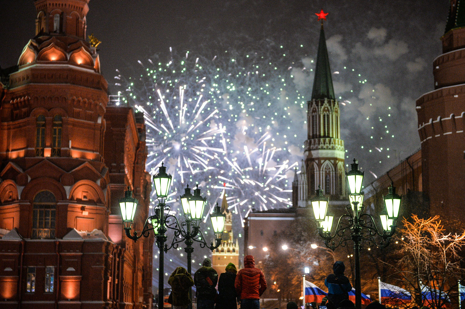 новый год 2016 в москве