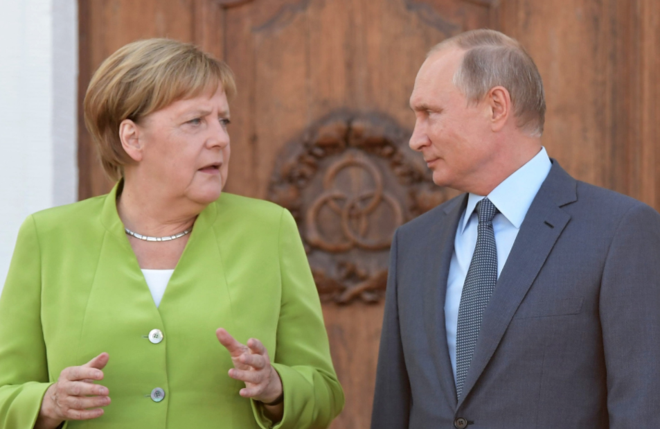 Ангела Меркель и Владимир Путин. Фото: &copy; РИА Новости/Сергей Гунеев