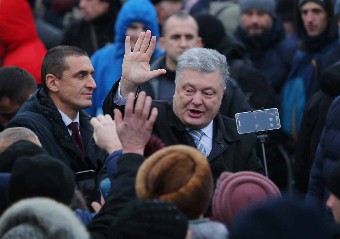 Порошенко заявил о готовности поддержать более достойного кандидата в ...
