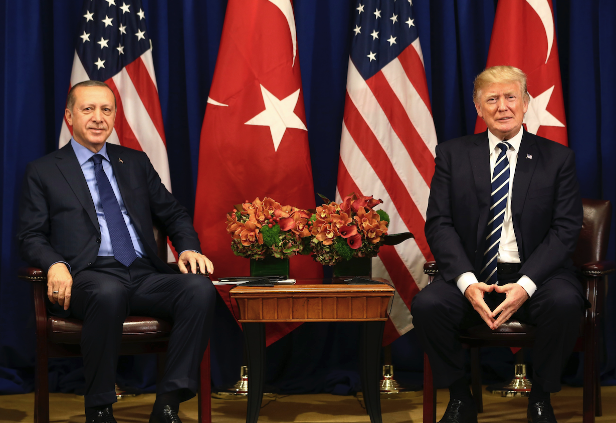 Реджеп Тайип Эрдоган и Дональд Трамп. Фото: &copy; Photo via AP




