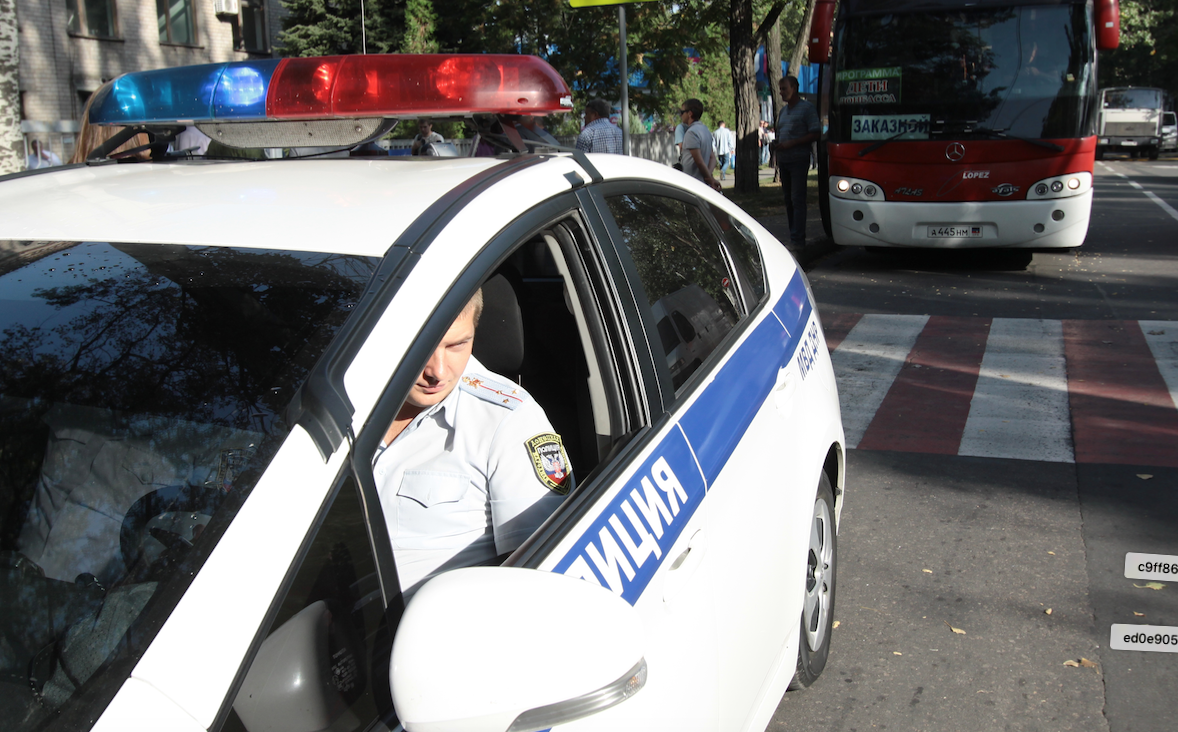 В Киеве мужчина бросил взрывпакет в окно дома, где находилась семья с детьми