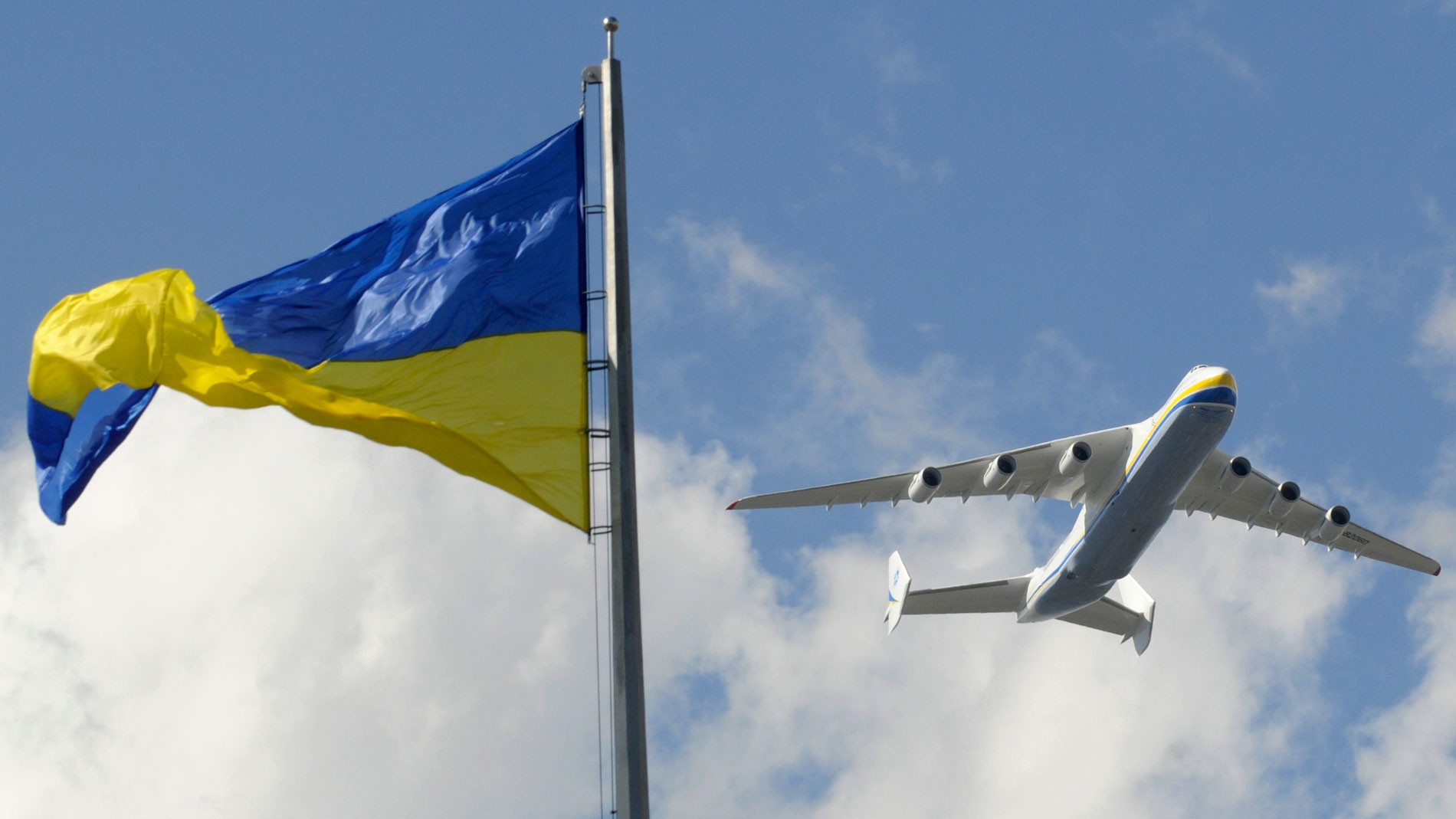 Обломки вместо крыльев. Украина может окончательно лишиться своих самолётов