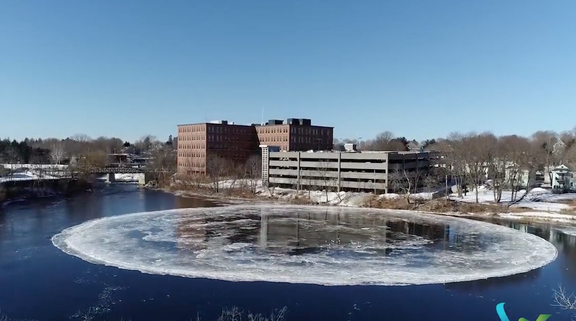 Скриншот видео Westbrook, Maine Ice Disk - Presumpscot River&nbsp; vimeo.com