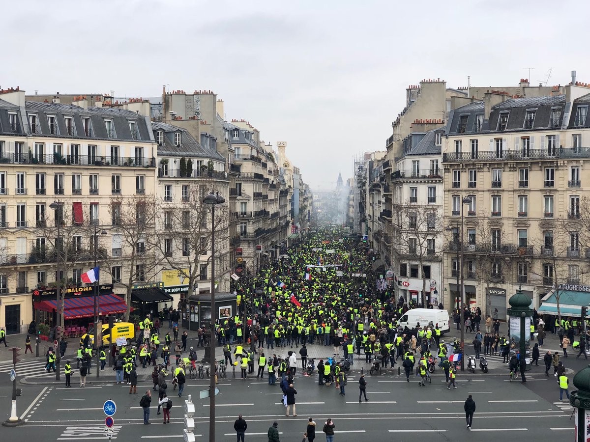 акты в париже
