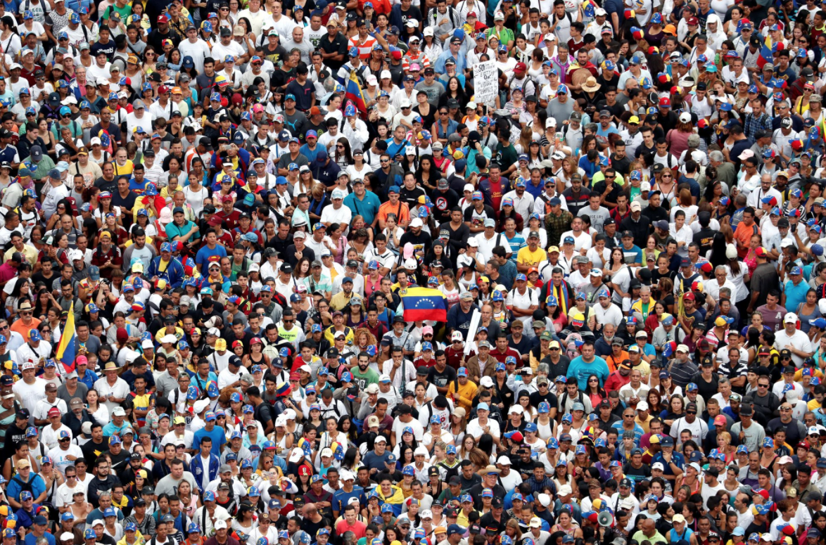Акции протеста в Венесуэле.&nbsp;Фото: &copy; Twitter/Breaking News&rlm;









