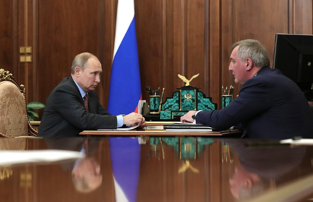 Владимир Путин, Дмитрий Рогозин. Фото: пресс-служба президента РФ