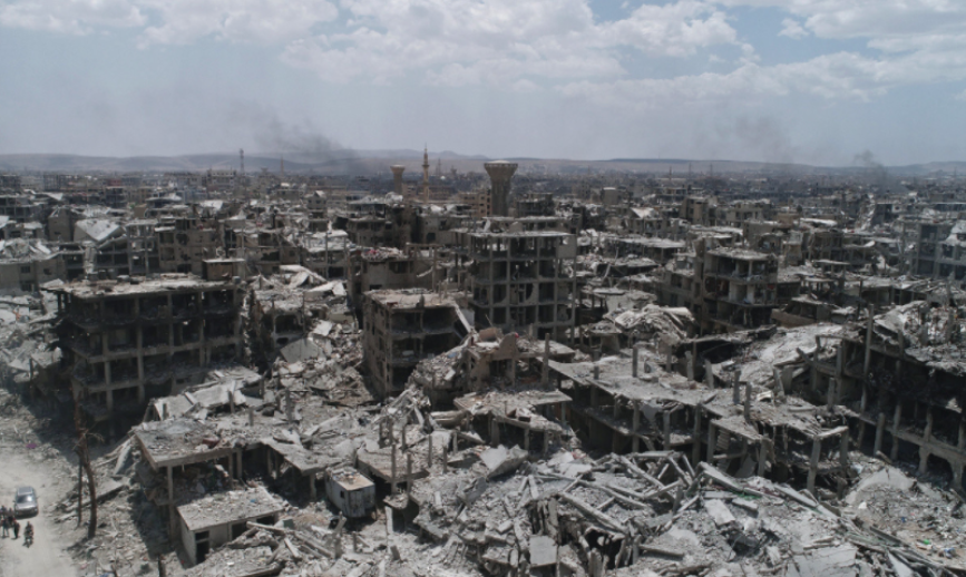 СМИ: При взрыве в сирийской провинции Дейр-эз-Зор погибло 15 человек