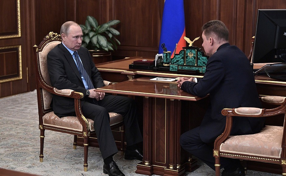 Президент России Владимир Путин и председатель правления ПАО "Газпром" Алексей Миллер. Фото: © Сайт Кремля

