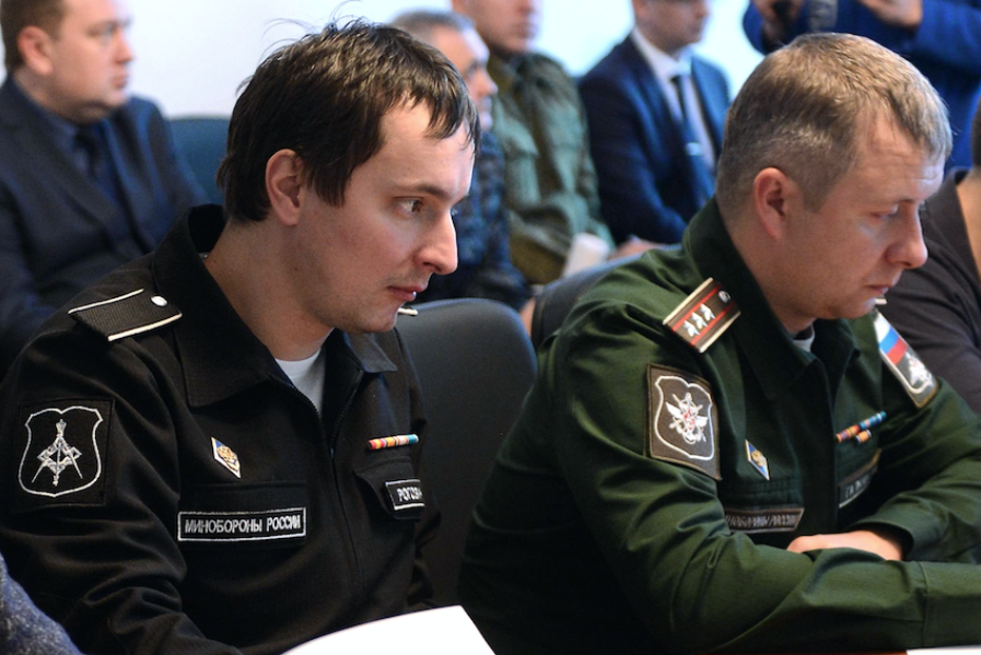 Алексей Рогозин (слева). Фото: ©РИА Новости/Сергей Мамонтов
