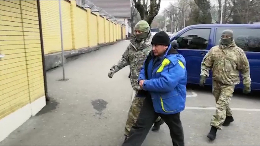 Задержание Шамиля Казбулатова. Фото: © РИА Новости
