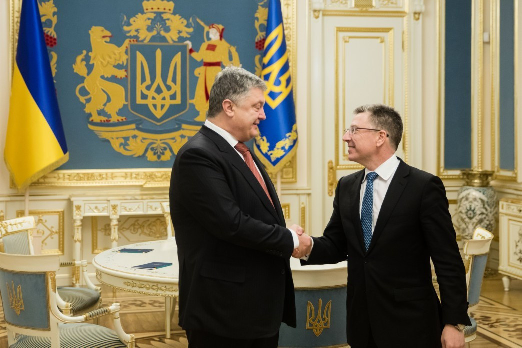 <p>Пётр Порошенко и Курт Волкер. Фото: © Официальное интернет-представительство президента Украины</p>
