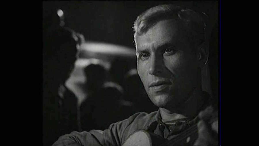 Кадр из фильма "Два бойца"
