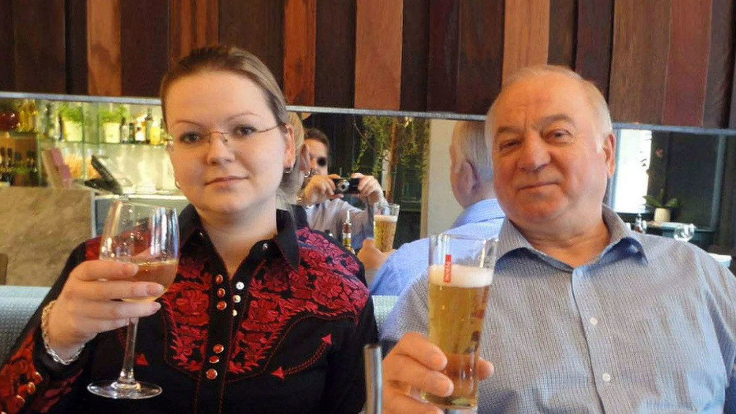 Сергей Скрипаль и его дочь Юлия. Фото: Public Domain Pictures
