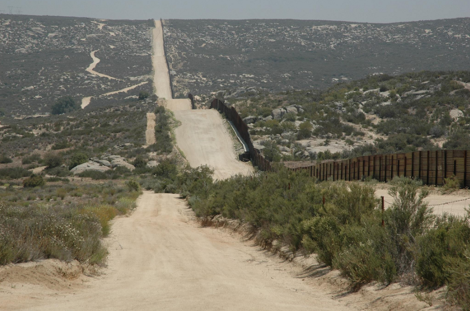 Американо-мексиканская граница. Фото © Flickr/qbac07&nbsp;

