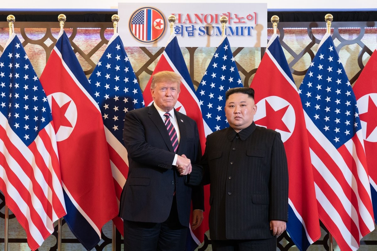 Дональд Трамп и Ким Чен Ын. Фото © Twitter / The White House‏
