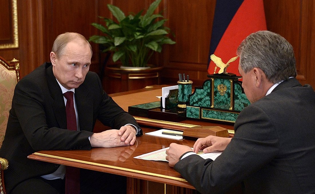 Владимир Путин и Сергей Шойгу. Фото © kremlin.ru
