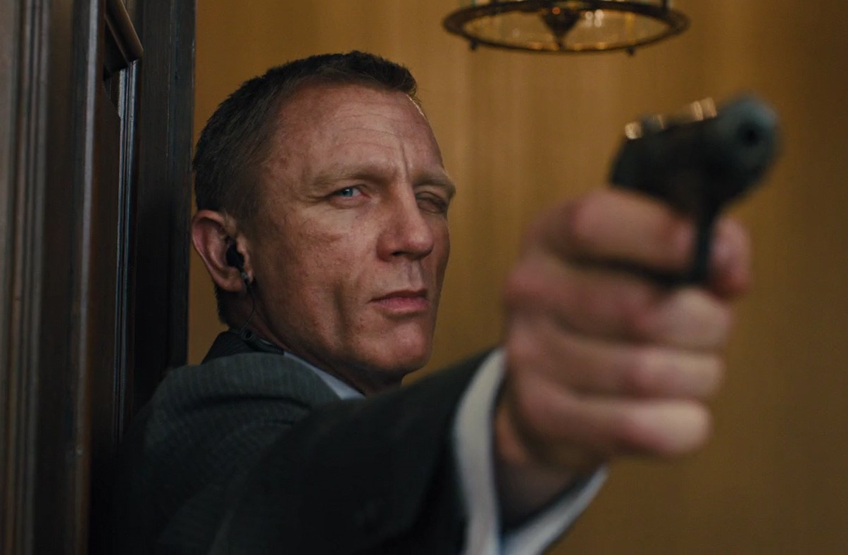 Дэниел Крэйг в фильме "007: Координаты "Скайфолл". Фото © IMDb
