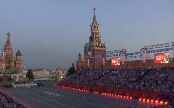 Спасская башня президентский полк