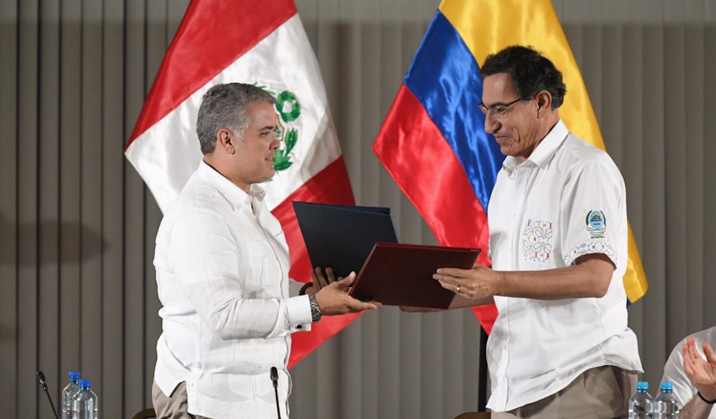 Президент Колумбии Иван Маркес и лидер Перу Мартин Вискарра. Фото © Twitter / Iván Duque‏
