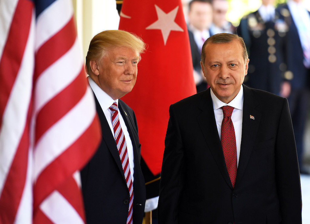 Президент США Дональд Трамп и президент Турции Реджеп Тайип Эрдоган. Фото © Zuma / ТАСС / Yin Bogu
