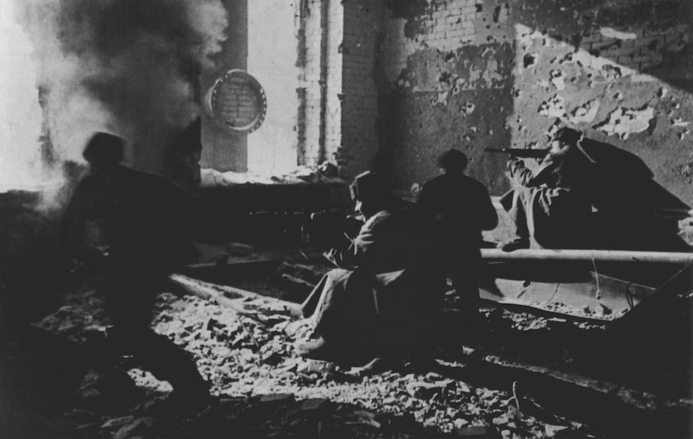 Сталинград, 1942 год. Фото © Репродукция фотохроники ТАСС / Зельма Георгий
